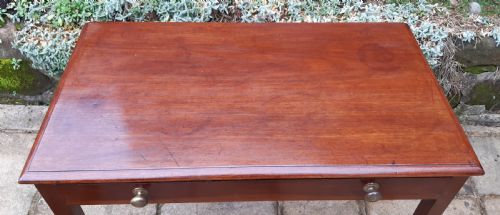 GEORGIAN MAHOGANY SIDE TABLE - ADDITIONAL PHOTO 1
