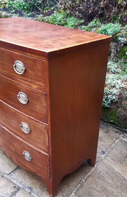 BOW FRONT CHEST OF DRAWERS - ADDITIONAL PHOTO 3