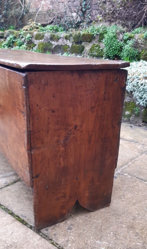 ELM COFFER SWORD CHEST - ADDITIONAL PHOTO 4