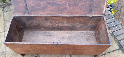 ELM COFFER SWORD CHEST - ADDITIONAL PHOTO 6