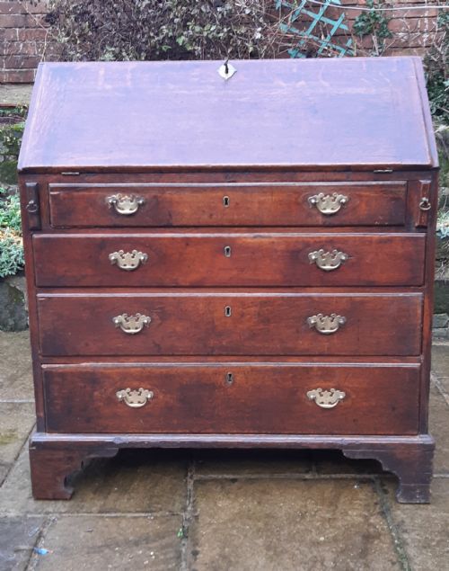 georgian oak bureau - CATEGORY: ANTIQUE BUREAU - DATED 1750