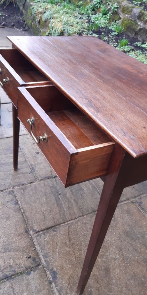 OAK 18TH CENTURY SIDE TABLE - ADDITIONAL PHOTO 1
