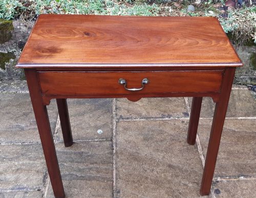 mahogany side table 18th century georgian - CATEGORY: ANTIQUE TABLES - DATED GEORGIAN