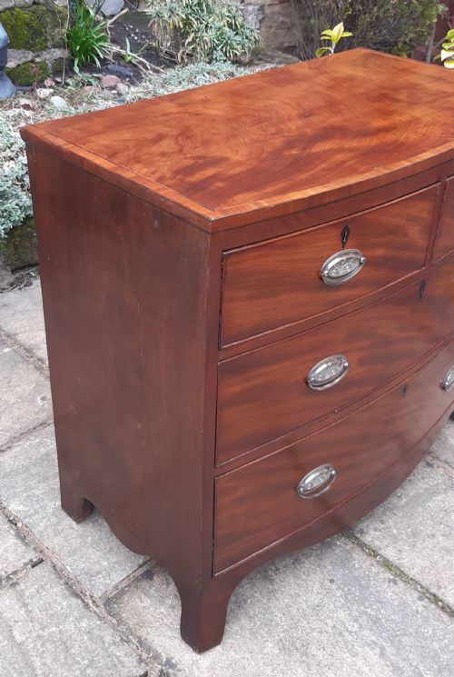 SMALL BOW FRONTED CHEST OF DRAWERS - ADDITIONAL PHOTO 2