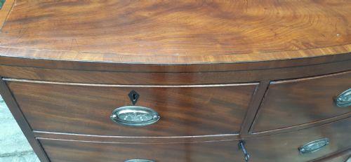 SMALL BOW FRONTED CHEST OF DRAWERS - ADDITIONAL PHOTO 6