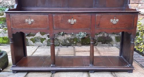 A RARE SMALL OAK DRESSER - ADDITIONAL PHOTO 14