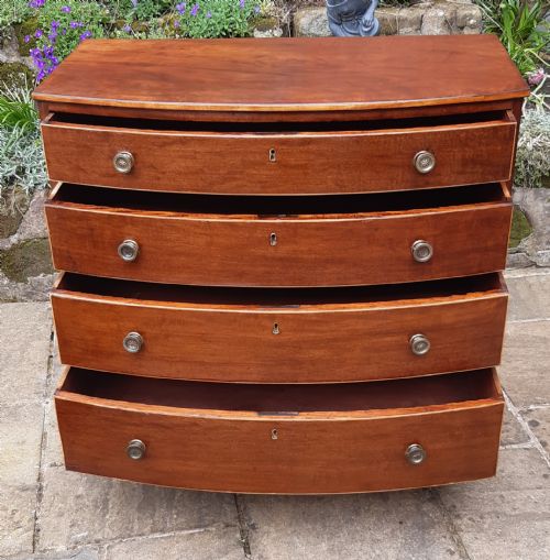 BOW FRONT CHEST OF DRAWERS - ADDITIONAL PHOTO 3