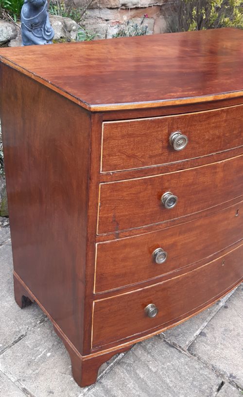 BOW FRONT CHEST OF DRAWERS - ADDITIONAL PHOTO 4