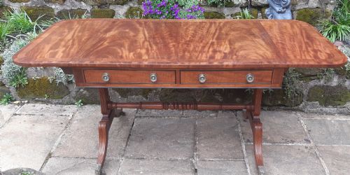beautiful georgian sofa table - CATEGORY: ANTIQUE TABLES - DATED 1800