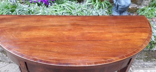 GEORGIAN DEMI LUNE MAHOGANY TABLE - ADDITIONAL PHOTO 1