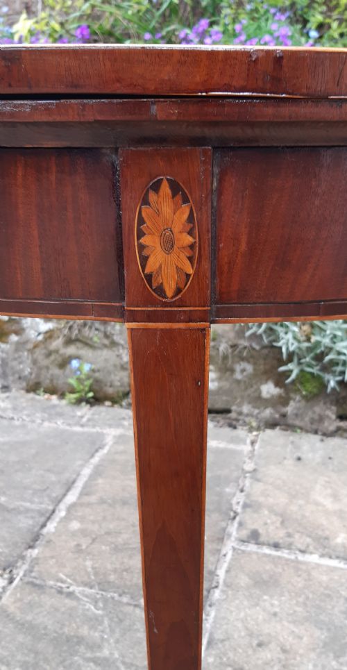 GEORGIAN DEMI LUNE MAHOGANY TABLE - ADDITIONAL PHOTO 8
