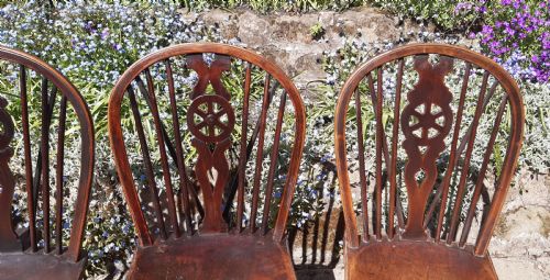 4 WHEELBACK WINDSOR CHAIRS - ADDITIONAL PHOTO 2
