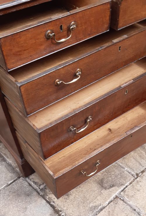 GEORGIAN OAK CHEST OF DRAWERS - ADDITIONAL PHOTO 7