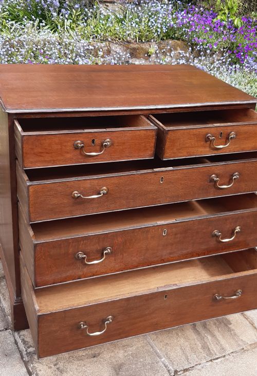 GEORGIAN OAK CHEST OF DRAWERS - ADDITIONAL PHOTO 8