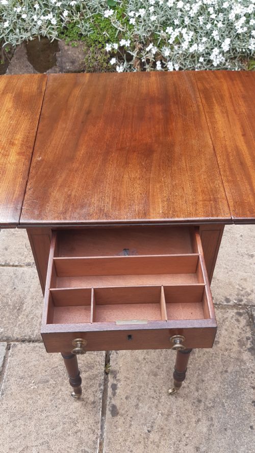 REGENCY PEMBROKE WORK LAMP TABLE - ADDITIONAL PHOTO 3