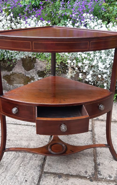 GEORGIAN MAHOGANY CORNER TABLE - ADDITIONAL PHOTO 3