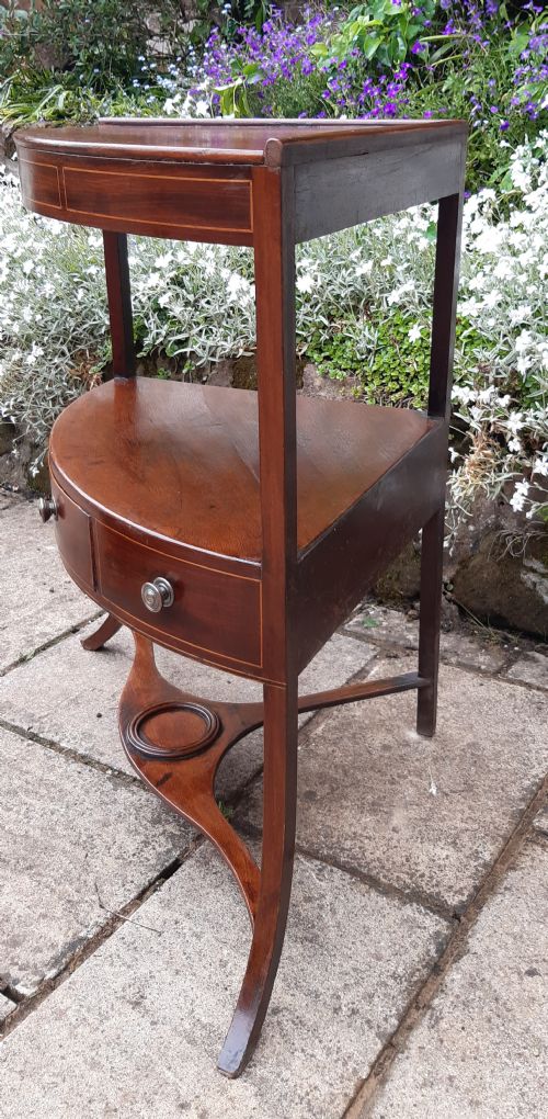 GEORGIAN MAHOGANY CORNER TABLE - ADDITIONAL PHOTO 4