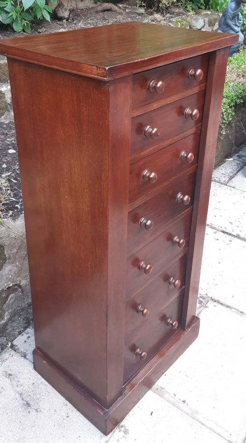 19TH CENTURY MAHOGANY WELLINGTON CHEST - ADDITIONAL PHOTO 5