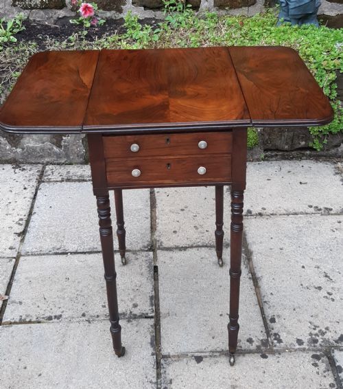 ROSEWOOD SMALL PEMBROKE WORK TABLE - ADDITIONAL PHOTO 1