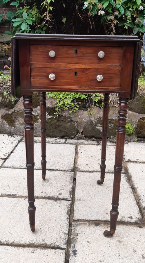ROSEWOOD SMALL PEMBROKE WORK TABLE - ADDITIONAL PHOTO 4