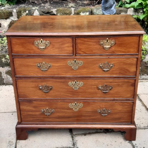 georgian mahogany chest of drawers - CATEGORY: ANTIQUE CHEST OF DRAWERS - DATED 18TH CENTURY