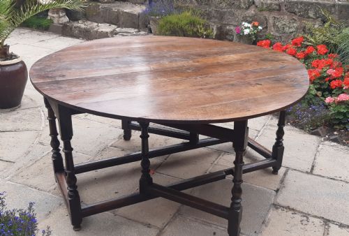 LARGE GEORGIAN OAK DINING TABLE - ADDITIONAL PHOTO 1