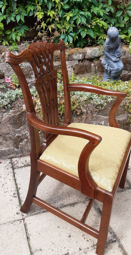 GEORGIAN CHIPPENDALE MAHOGANY ARMCHAIR - ADDITIONAL PHOTO 1