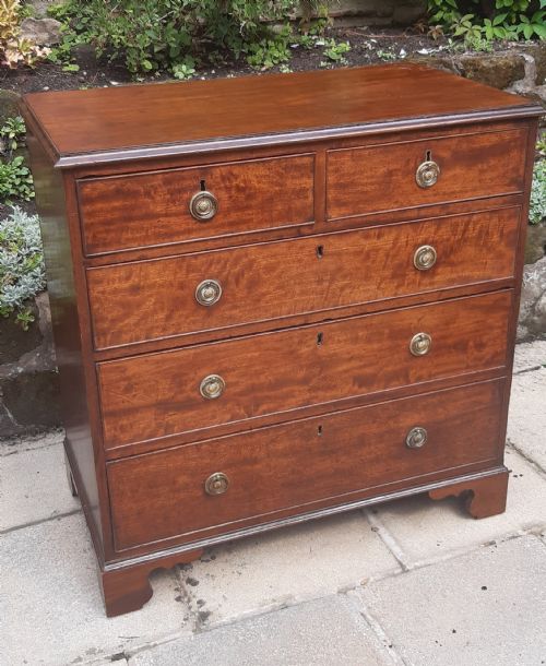 georgian mahogany chest of drawers - CATEGORY: ANTIQUE CHEST OF DRAWERS - DATED 1800