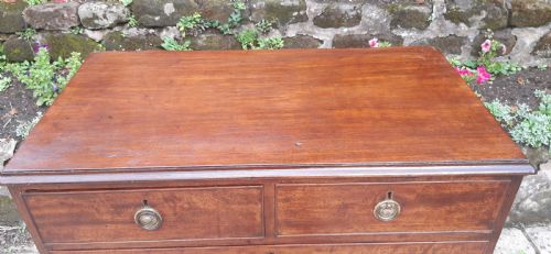 GEORGIAN MAHOGANY CHEST OF DRAWERS - ADDITIONAL PHOTO 5