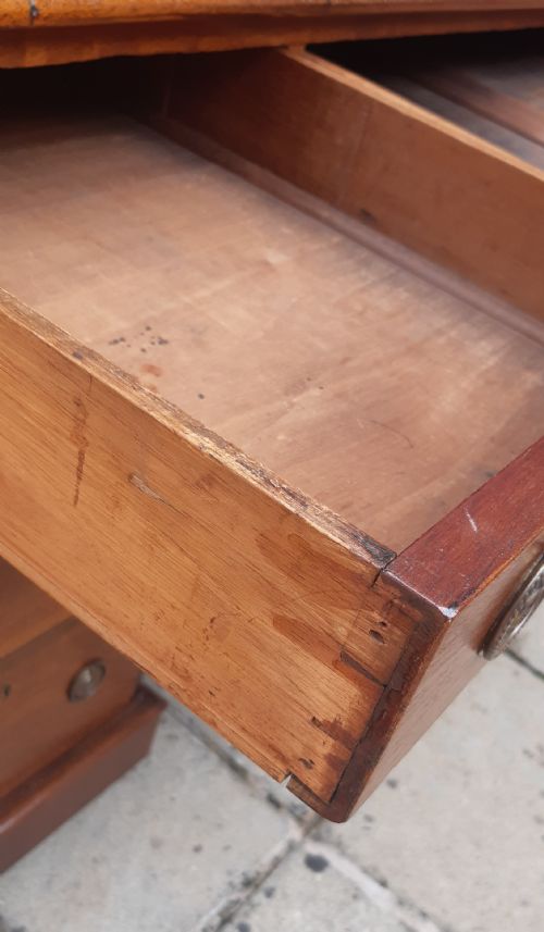 LARGE VICTORIAN PEDESTAL DESK - ADDITIONAL PHOTO 12