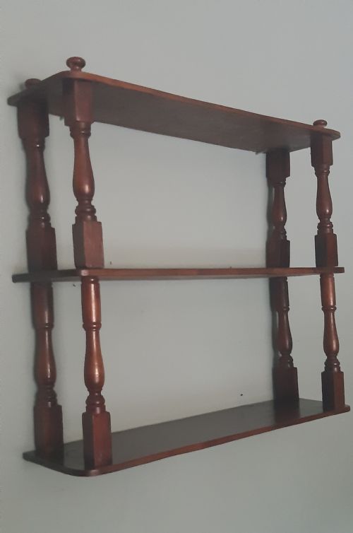mahogany wall shelves - CATEGORY: ANTIQUE FURNITURE - DATED VICTORIAN