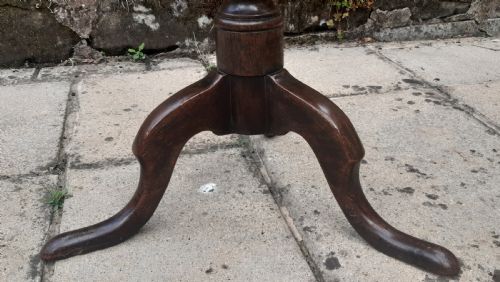 OAK TRIPOD WINE TABLE - ADDITIONAL PHOTO 4