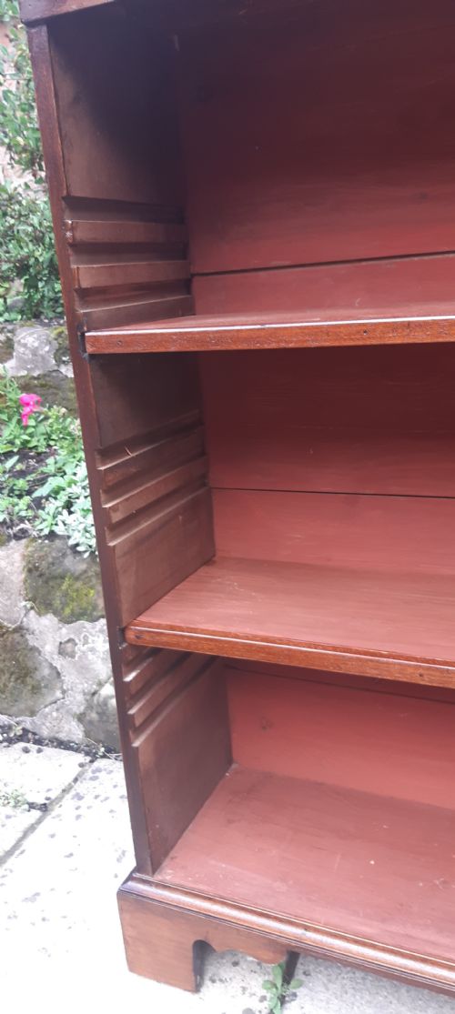 MAHOGANY OPEN BOOKCASE - ADDITIONAL PHOTO 3