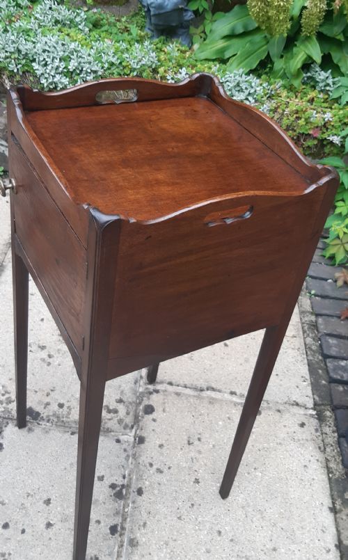GEORGIAN BEDSIDE CUPBOARD - ADDITIONAL PHOTO 5