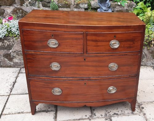 SMALL BOW FRONT CHEST OF DRAWERS - ADDITIONAL PHOTO 1