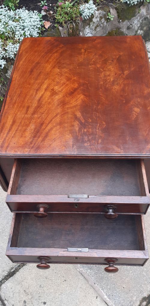 SMALL PEMBROKE WORK TABLE - ADDITIONAL PHOTO 8