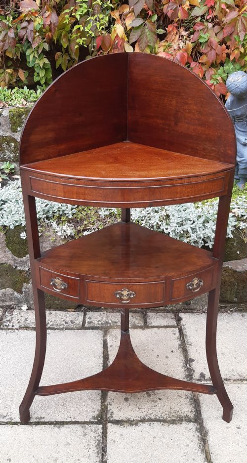 georgian mahogany corner washstand - CATEGORY: ANTIQUE FURNITURE - DATED GEORGIAN