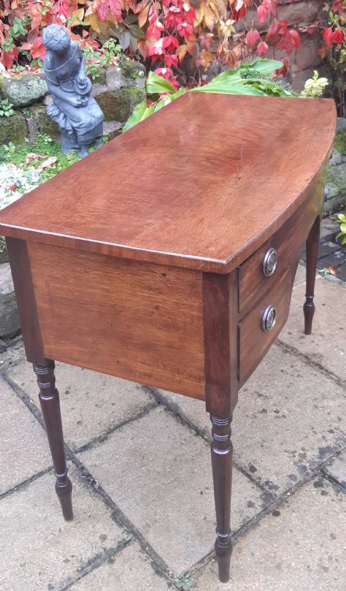 REGENCY DRESSING TABLE - ADDITIONAL PHOTO 1