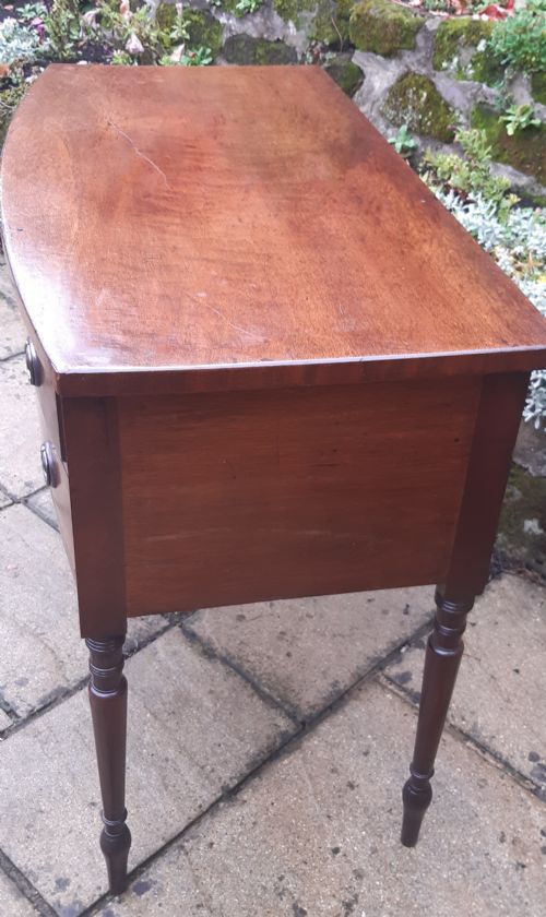 REGENCY DRESSING TABLE - ADDITIONAL PHOTO 4
