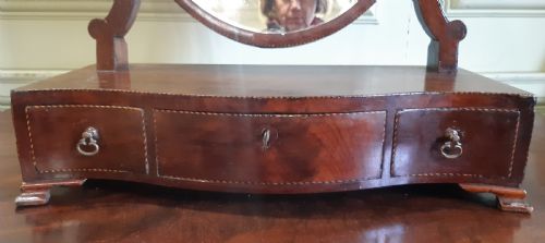 GEORGIAN MAHOGANY SERPENTINE MAHOGANY TOILET OR DRESSING - ADDITIONAL PHOTO 1