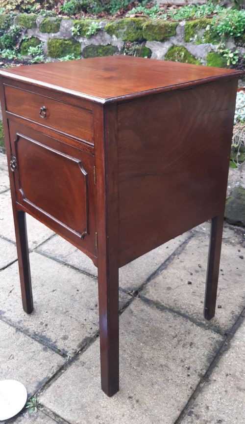 BESIDE CUPBOARD TABLE - ADDITIONAL PHOTO 4