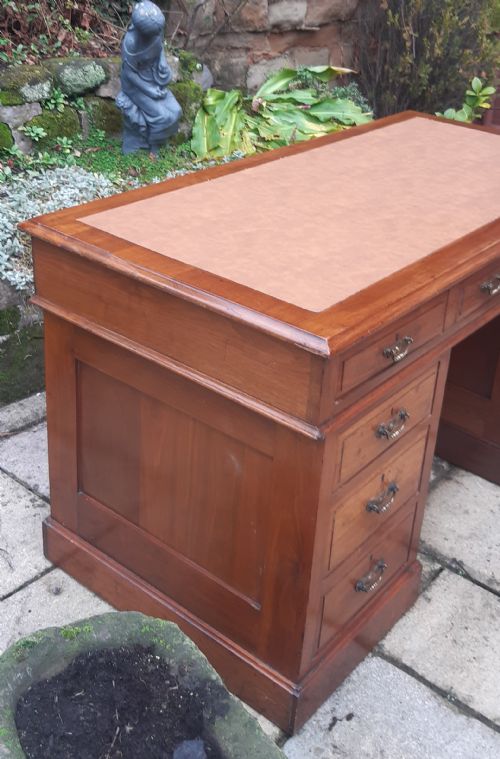 EDWARDIAN WALNUT DESK 4' 6 - ADDITIONAL PHOTO 4