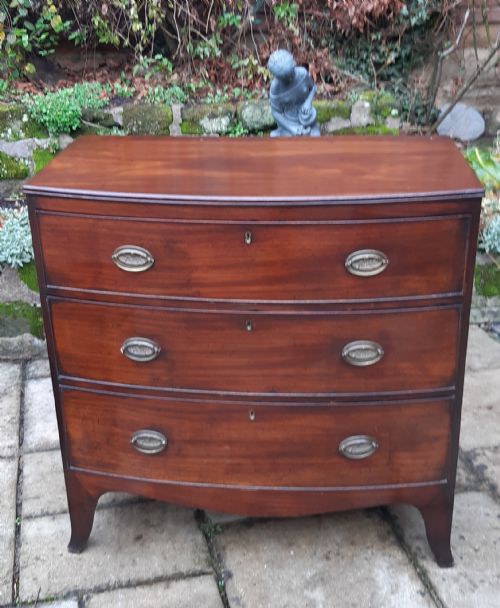 small bow fronted or bow front chest of drawers - CATEGORY: ANTIQUE CHEST OF DRAWERS - DATED GEORGIAN