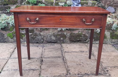 georgian mahogany side table - CATEGORY: ANTIQUE TABLES - DATED 1800