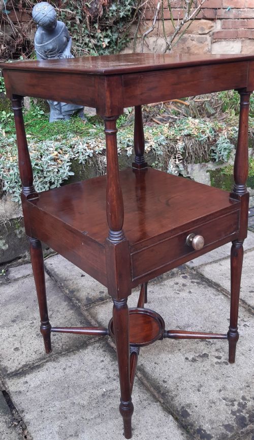SUPER QUALITY BEDSIDE OR LAMP TABLE - ADDITIONAL PHOTO 5
