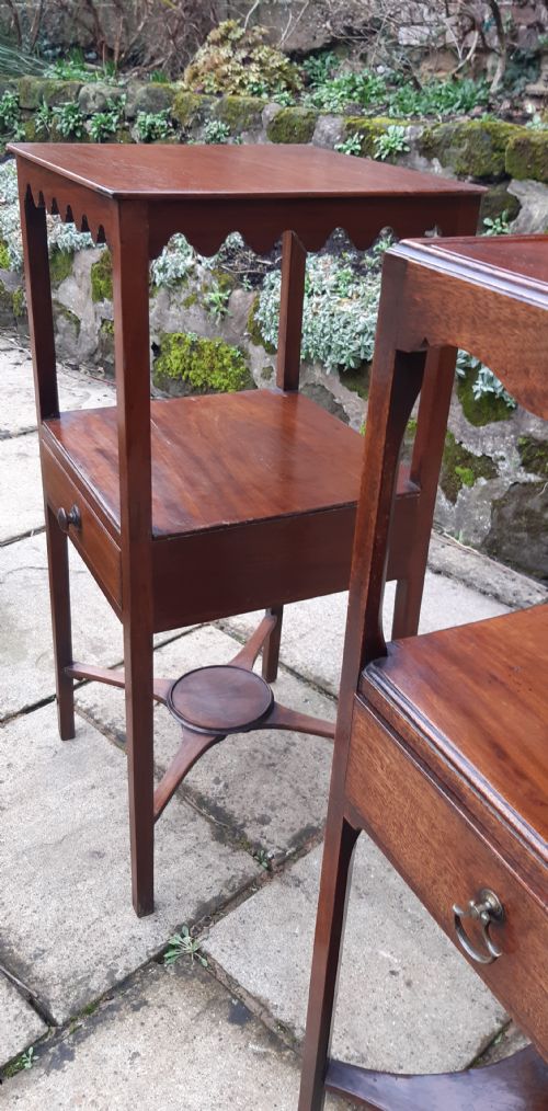 2 MAHOGANY BEDSIDE TABLES - ADDITIONAL PHOTO 6