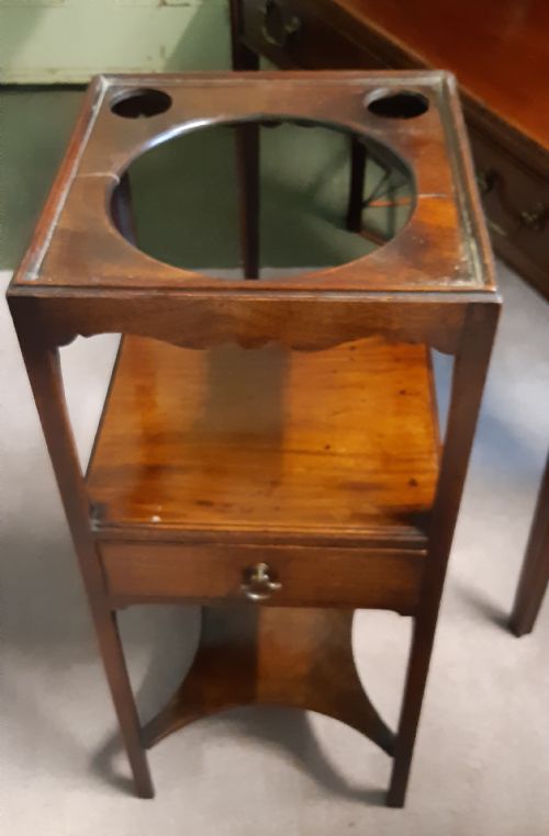 2 MAHOGANY BEDSIDE TABLES - ADDITIONAL PHOTO 7