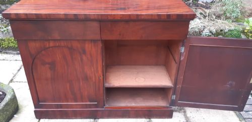 MAHOGANY SIDE CABINET CHIFFONIER CUPBOARD - ADDITIONAL PHOTO 4
