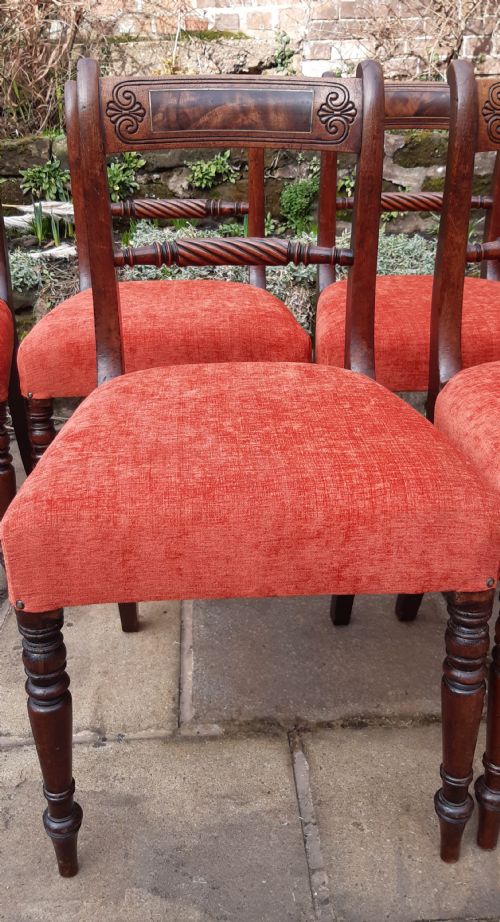 BEAUTIFUL SET OF SIX MAHOGANY REGENCY DINING CHAIRS - ADDITIONAL PHOTO 2