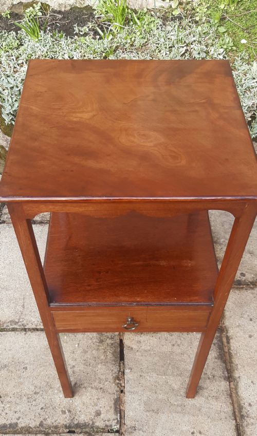 GEORGIAN MAHOGANY BEDSIDE TABLE - ADDITIONAL PHOTO 2